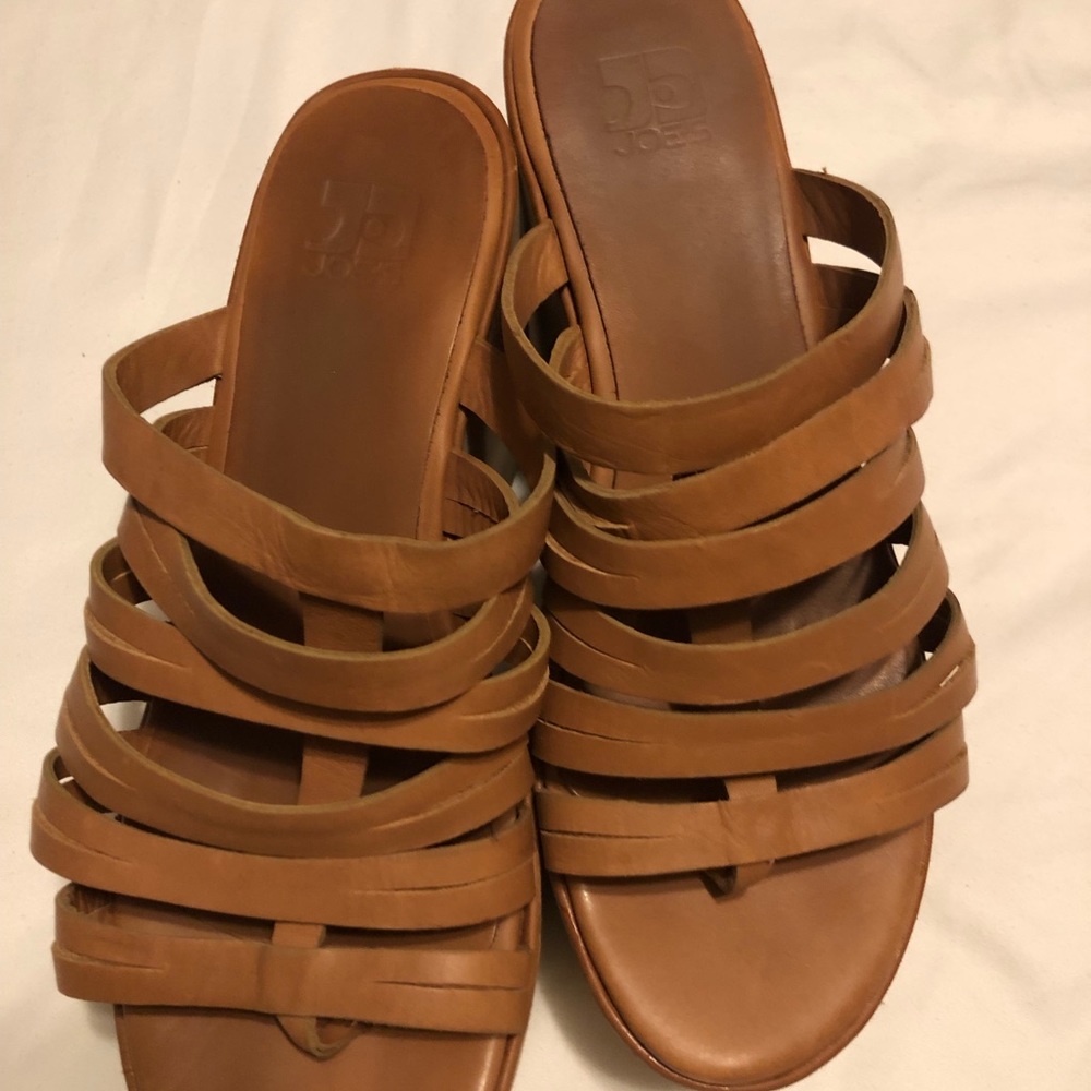 Joe’s platform wedge